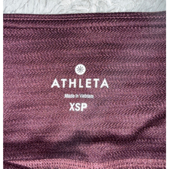 Athleta women’s XS leggings with mesh bottom design, athleisure, sporty - Picture 3 of 6